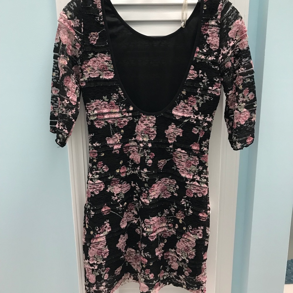 Dress - Picture 2 of 2